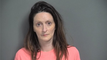Mugshot of CAYTLYN ANNA FOUTS