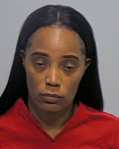Mugshot of Desarie Nicole Curothers