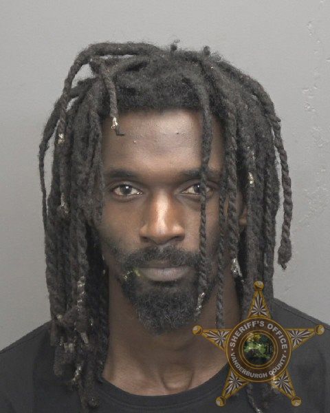 Mugshot of DAVIN MAURICE STUM