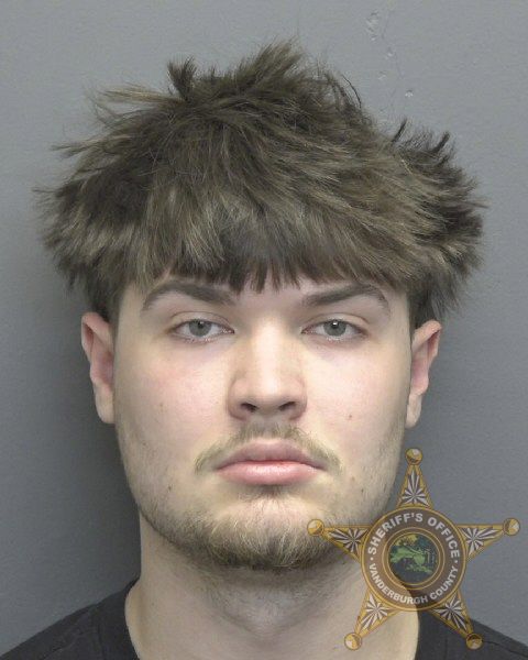 Mugshot of DAVONNE RAY DUTTON