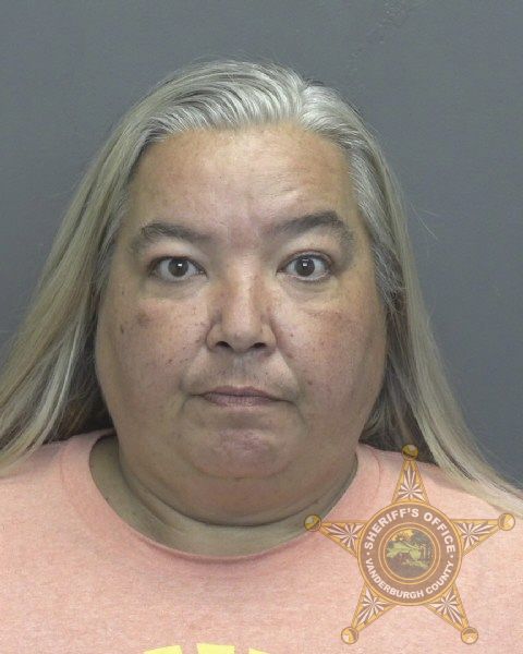 Mugshot of GWENDOLYN B HOLSTEIN