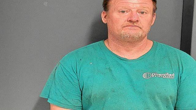 Mugshot of MATTHEW HUFFMAN