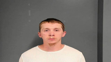 Mugshot of GATLIN JARET THOMAS CZARNECKE