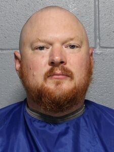 Mugshot of DYLAN D LAWRENCE