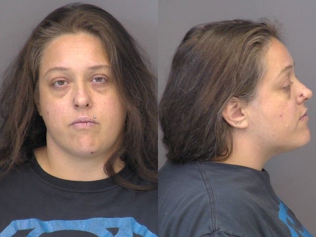 Mugshot of Amanda Claire Roland