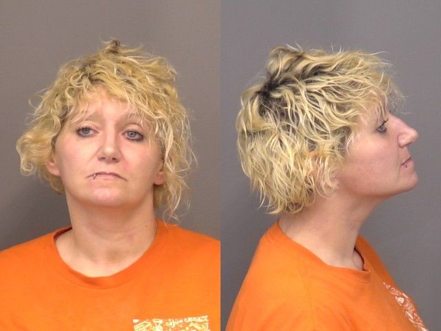 Mugshot of Lindsay Renee Towns