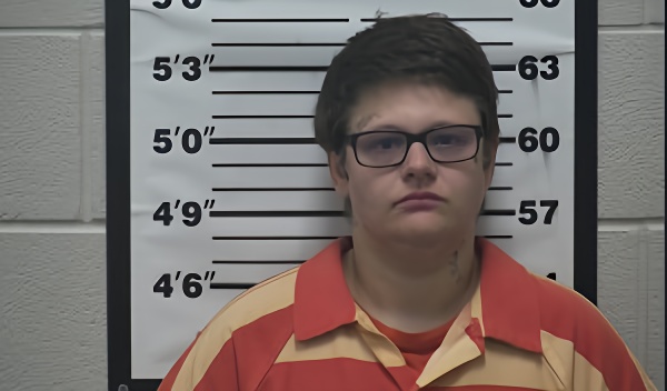 Mugshot of Elizabeth AnnMarie Wutzke