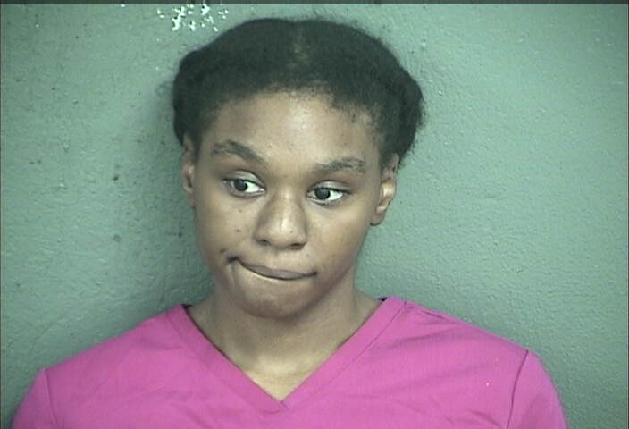 Mugshot of JAKAYLA MARIE LEWIS