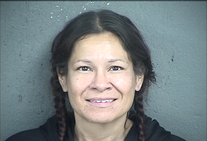 Mugshot of LORENDA SIOUX TWOHEARTS