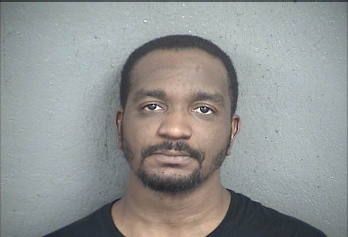 Mugshot of LAKENDRICK MARCELL LEE OWENS