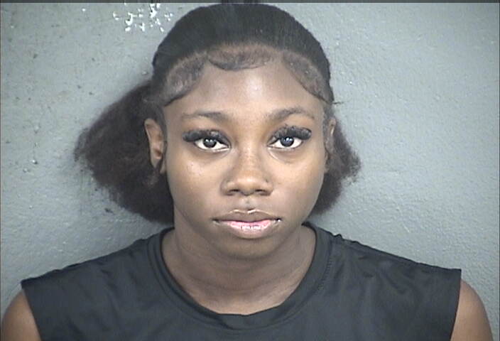 Mugshot of JENNYA SIMONE TAYLOR