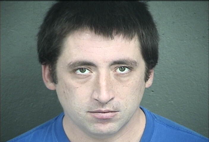 Mugshot of DUSTIN MAURICE ESTRADA