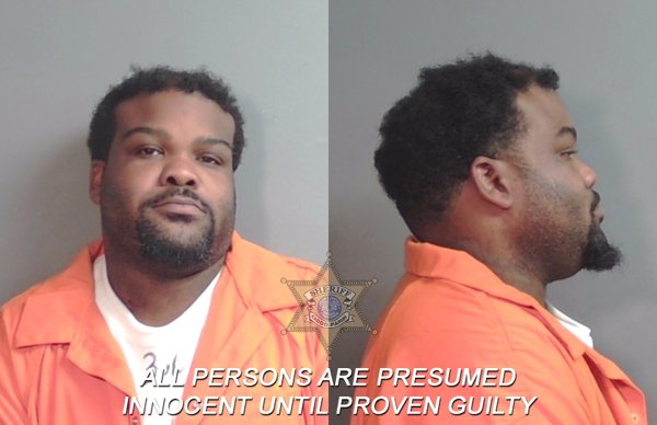 Mugshot of Carddarrlyn Kareen White