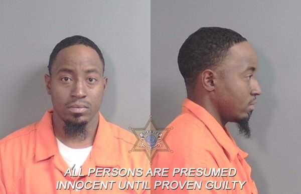 Mugshot of Darien Rashaun Thomas