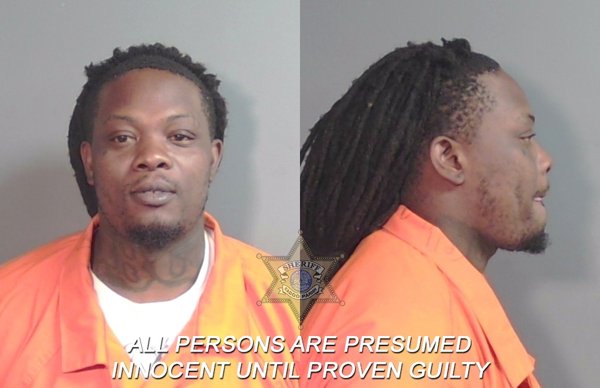 Mugshot of Robert Demond Henderson