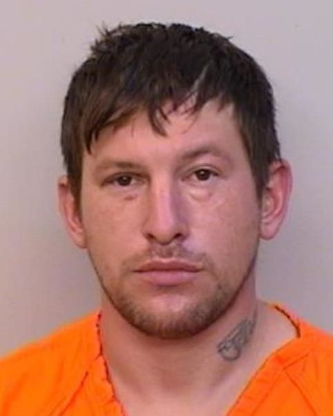 Mugshot of Dustin Robert Flores