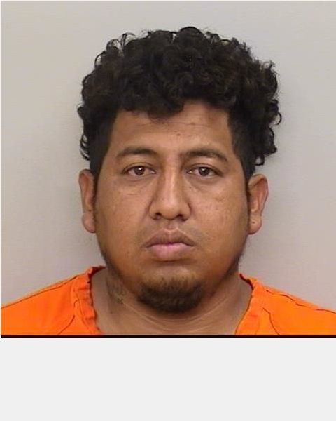 Mugshot of Darwing Ismael Hernandez-Rivas