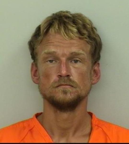 Mugshot of Dylan Jade Hanks