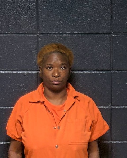 Mugshot of NIQUESHA ROBERTSON