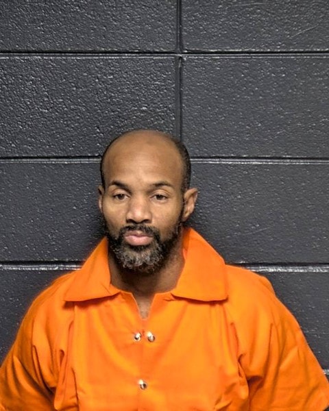 Mugshot of ISOM J SCOTT