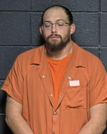 Mugshot of TOMAS MILTON SANTOS