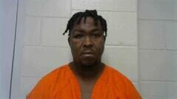 Mugshot of DEANDRE L SOULARIE