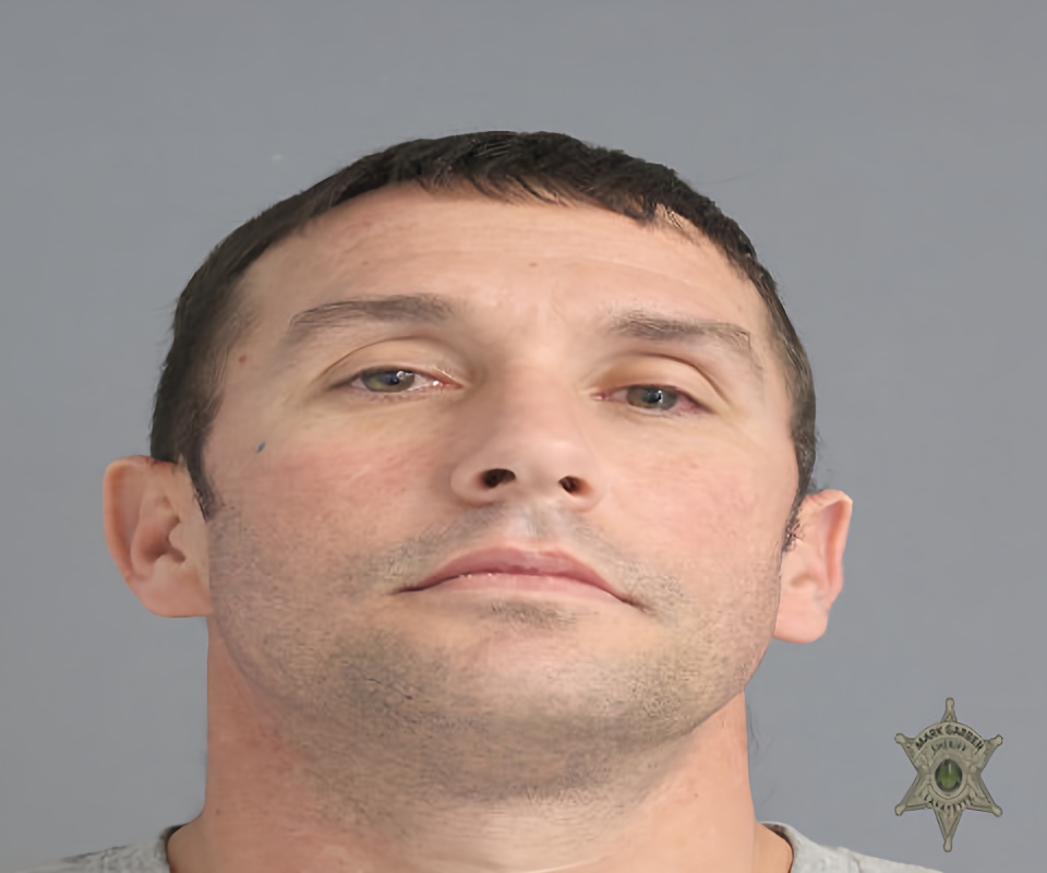Mugshot of JUSTIN DERRICK CLARK