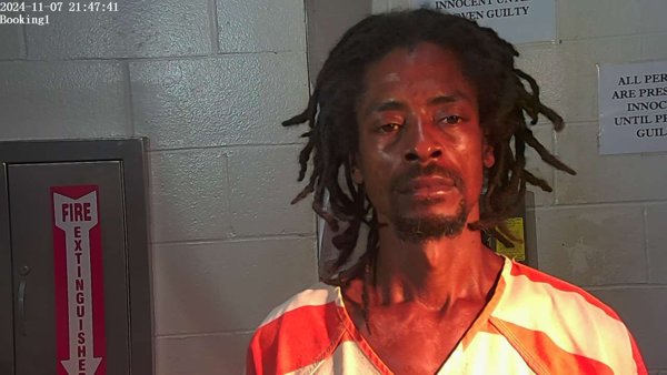 Mugshot of DERRICK DESHAUN MCCONNELL