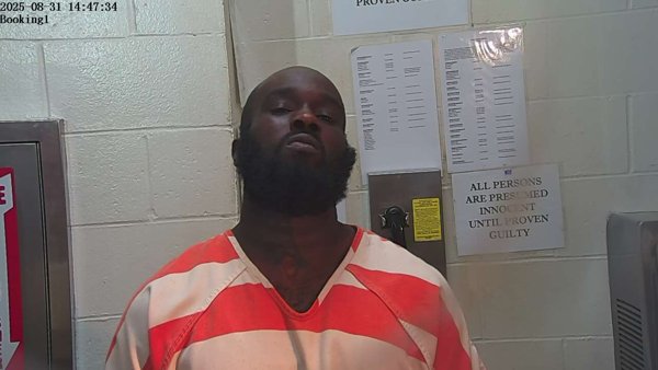 Mugshot of DOMINIQUE ROMEAL RICHARDSON