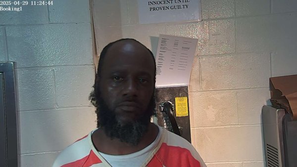 Mugshot of ROBERT ANTWON STRINGFELLOW JR