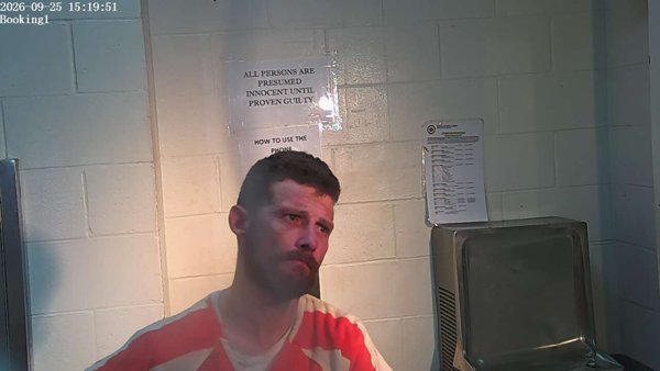 Mugshot of ROBERT B WILLIAMS