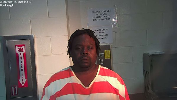 Mugshot of LADARIUS DESHUN WINZER