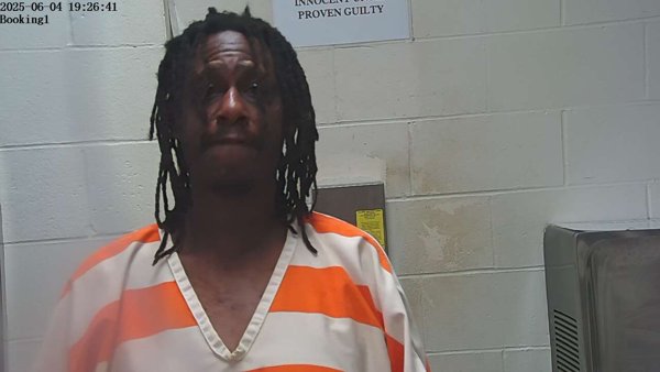 Mugshot of DEMARIO RONTEZ RICHMOND