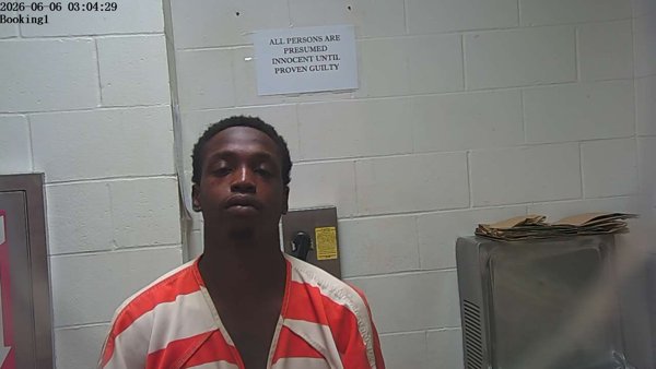 Mugshot of EMERION OBRIEN HOLLAND