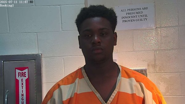 Mugshot of CHRISTOPHER LOWERY JR
