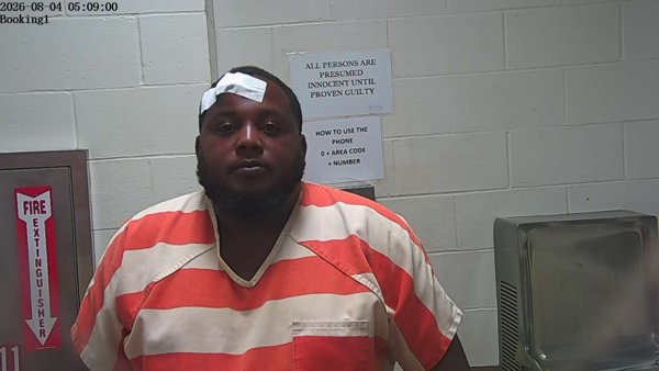 Mugshot of LATEVION QUANTREZ DUNN