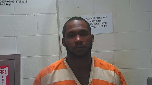 Mugshot of DARRIUS JAMAL LIVINGSTON