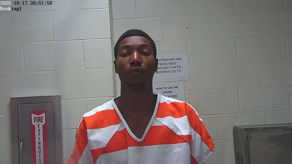 Mugshot of DRESHOWN KNIGHT
