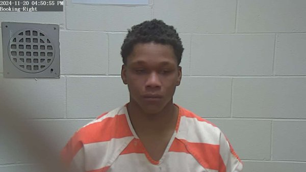 Mugshot of JEREMIEH ARE'TEZ GREEN