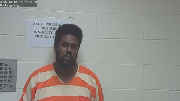 Mugshot of JOMONDRIK RESHARD ROBINSON