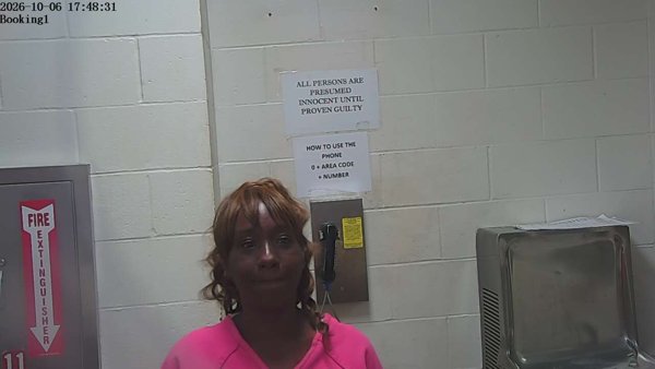 Mugshot of TONYA LASHUNDA CRUMP