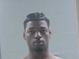 Mugshot of MALIQUE OLIVER