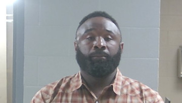 Mugshot of GEORGE LEVERETTE