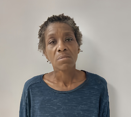 Mugshot of LENISHIA ROBERTSON