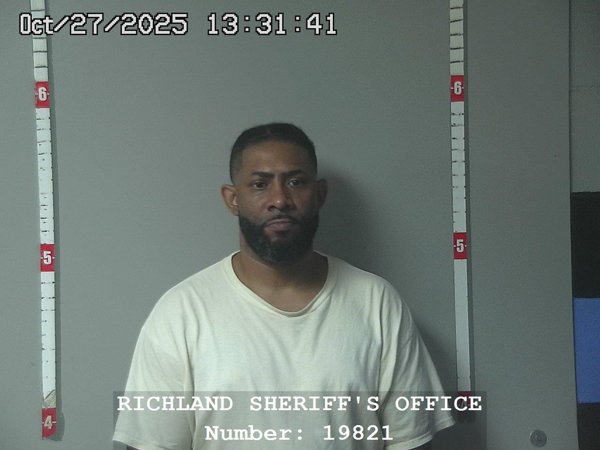 Mugshot of JOHATHAN PETIT