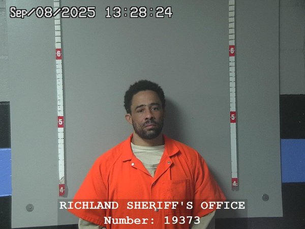 Mugshot of OUNCRE D JONES
