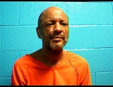 Mugshot of DWADE J HOWARD