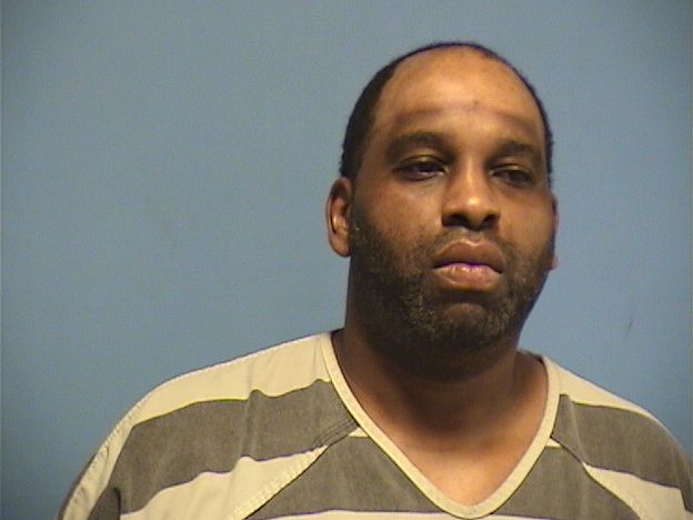 Mugshot of TRAVIS CLARK
