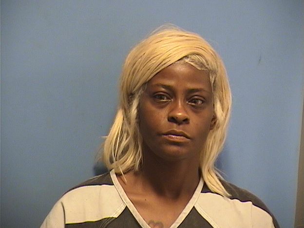 Mugshot of TOMEKA SMITH