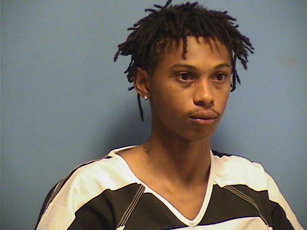 Mugshot of AKIAH SMITH